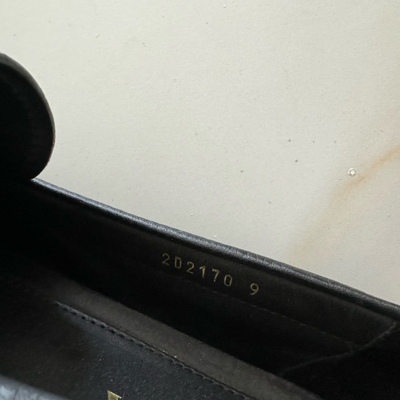 Prada men’s loafers in black Size 9. Used once . In perfect condition - Picture 5 of 7